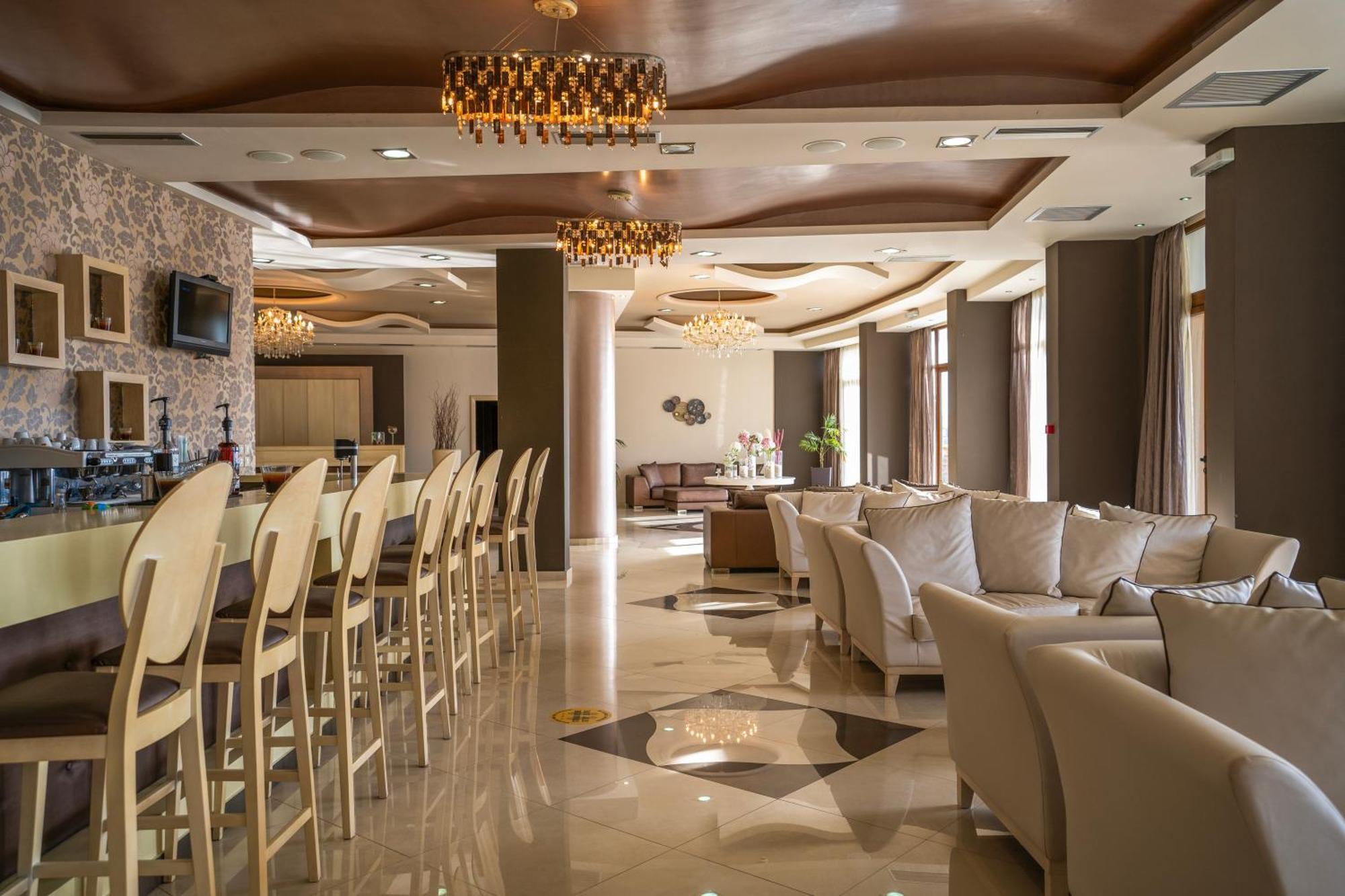 Evia Hotel & Suites Marmari  Exterior photo