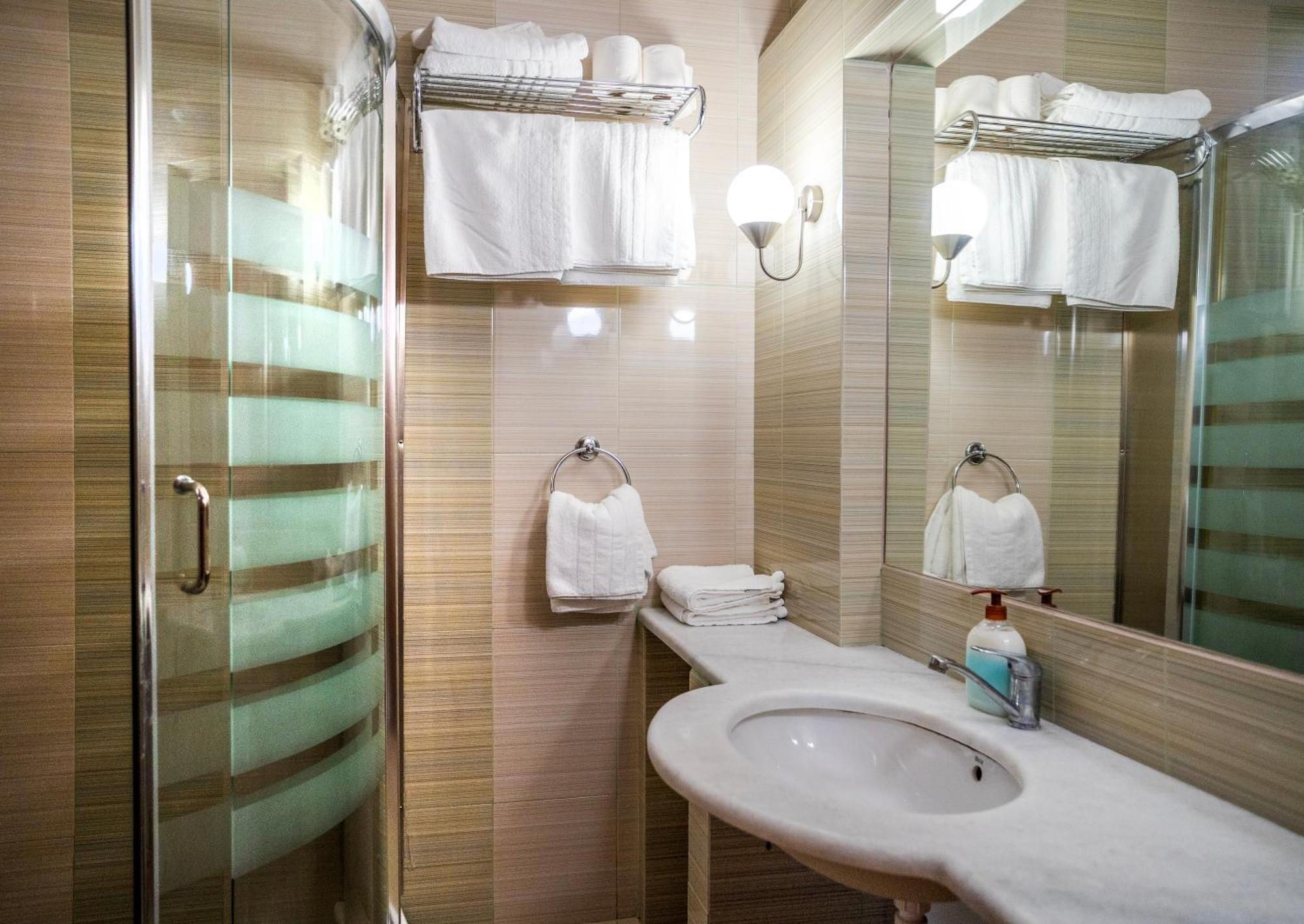 Evia Hotel & Suites Marmari  Exterior photo