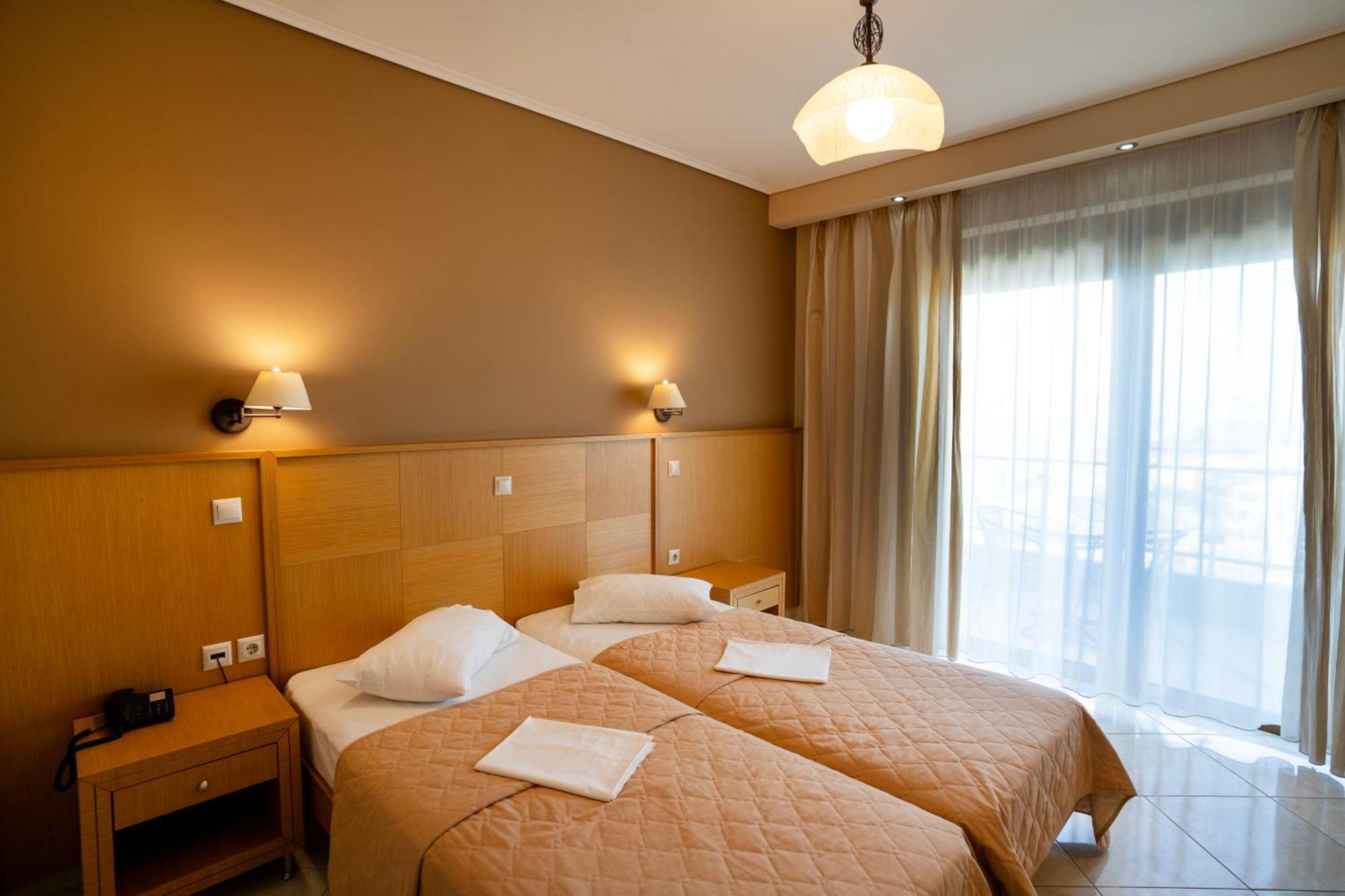 Evia Hotel & Suites Marmari  Exterior photo