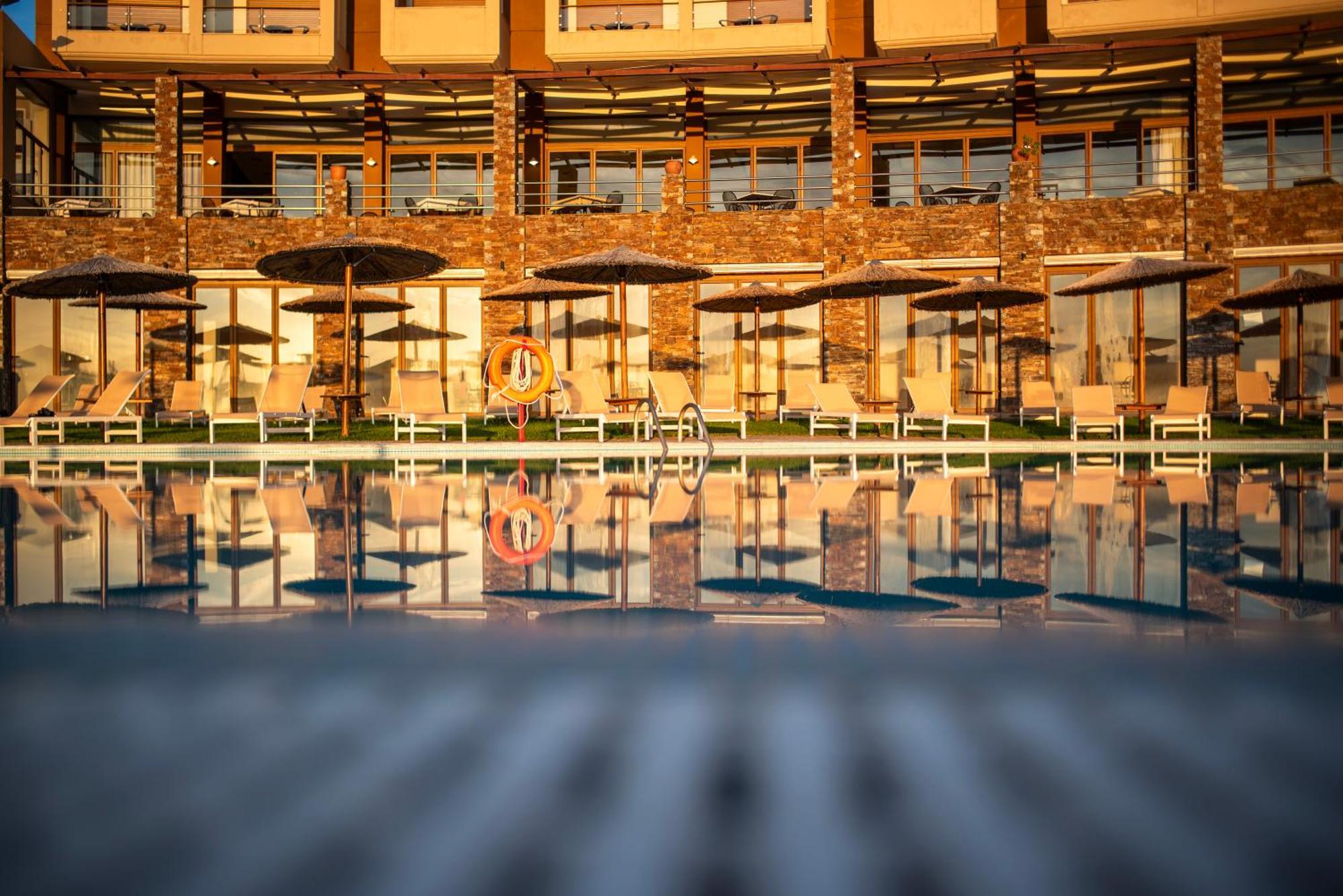 Evia Hotel & Suites Marmari  Exterior photo