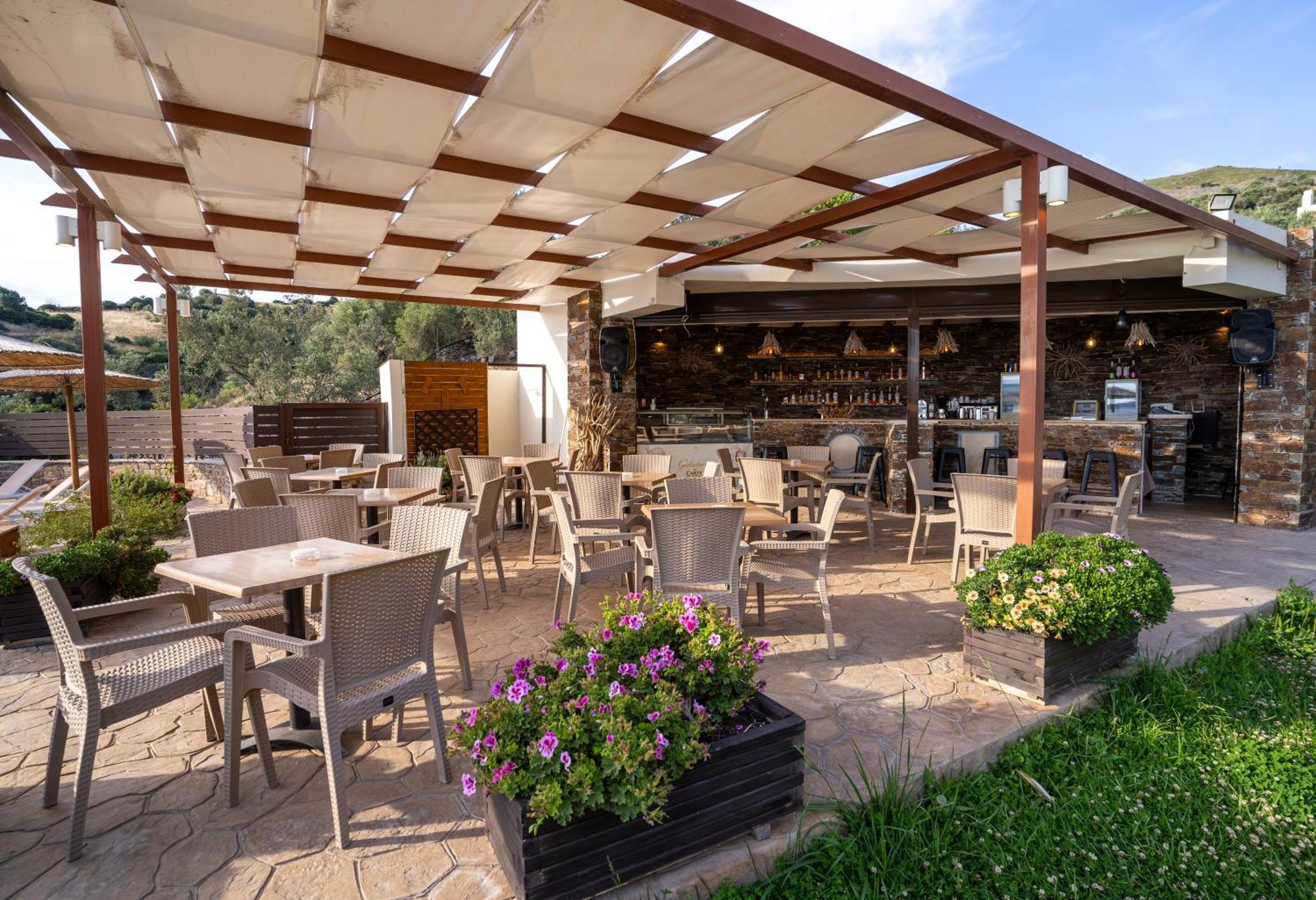 Evia Hotel & Suites Marmari  Exterior photo